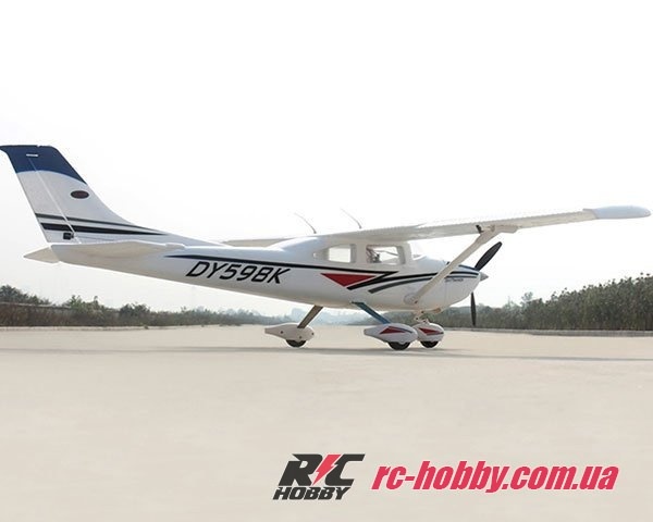 samolet-skaj-dynam-cessna-182-9