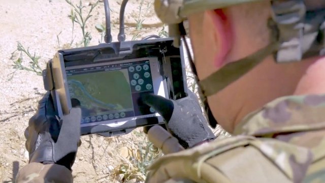 ������������ Snipe Nano Quadrotor: ����������� ����-��������� ��� �������� � ����� ������