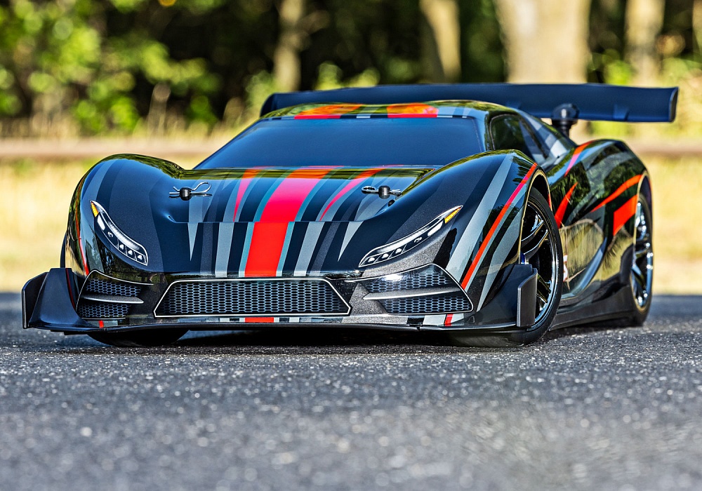 68077-3-XO-1-Action-front-Close-RED-8689