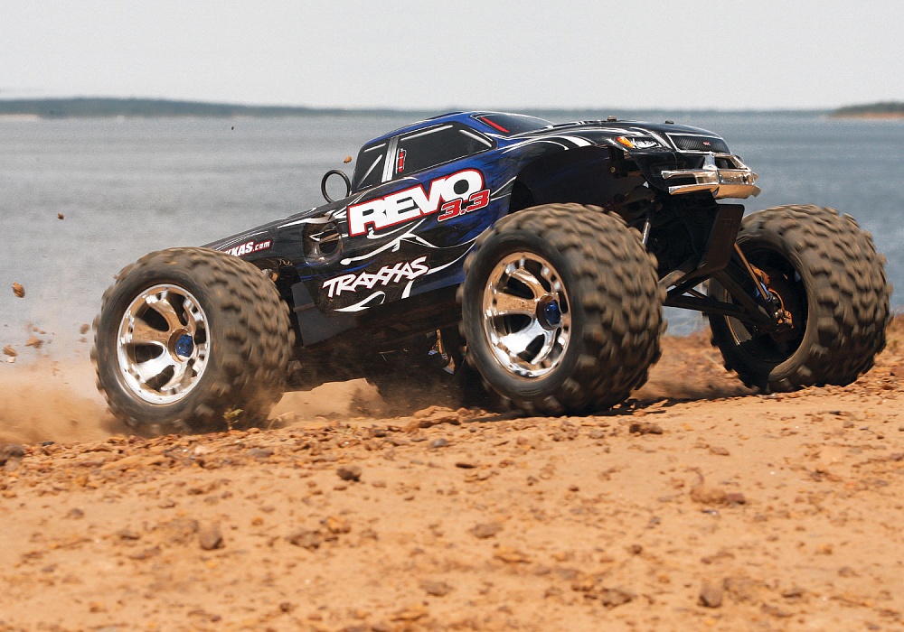 REVO-3-3-TRAXXAS-53097-3-GRN (38)