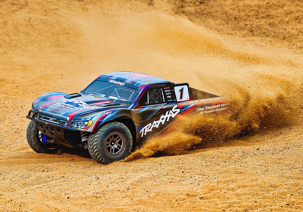 SLASH-4X4-BL-2S-TRAXXAS-68154-4-FOX (32)