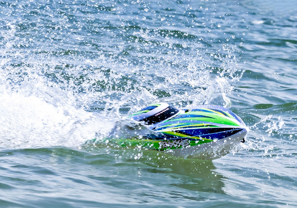 106064-4-disruptor-action-grn-1606