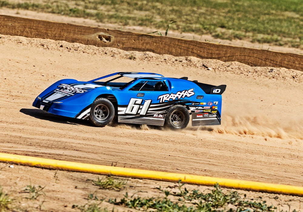 SLASH-LATE-MODEL-BL-2S-TRAXXAS-104364-74-FOX (13)