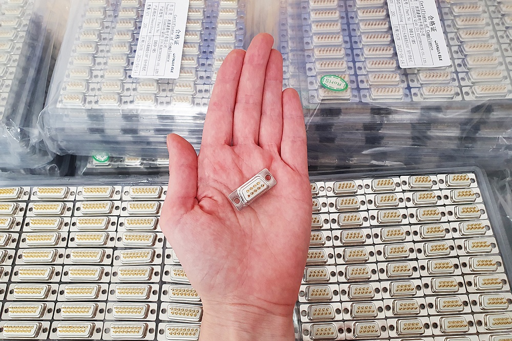 AMS-QJ-DB9-MS_04-original