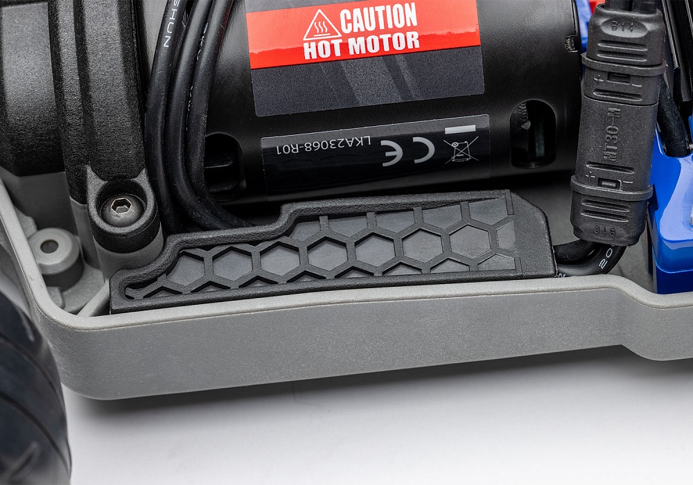 4-TEC-2-0-BL-2S-TRAXXAS-83124-4-R5 (23)