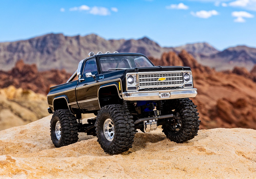 97064-1-trx-4m-k10-black-action-8505