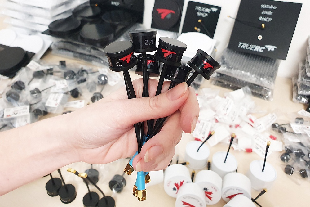 TRC0608597251449_02-original