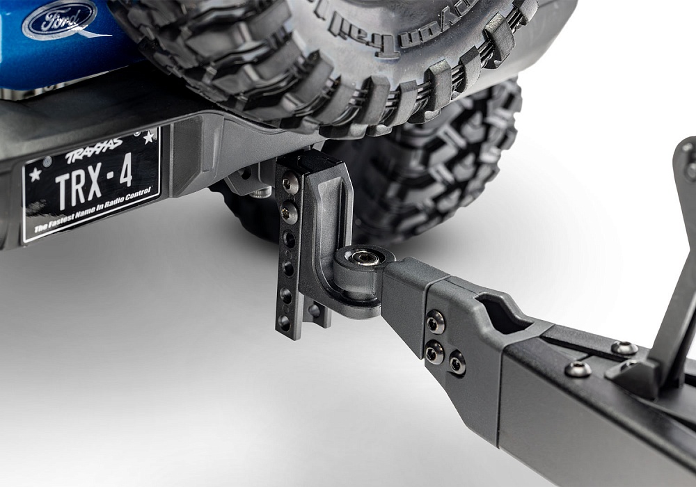 10650-Boat-Trailer-Hitch-on-Bronco-7909