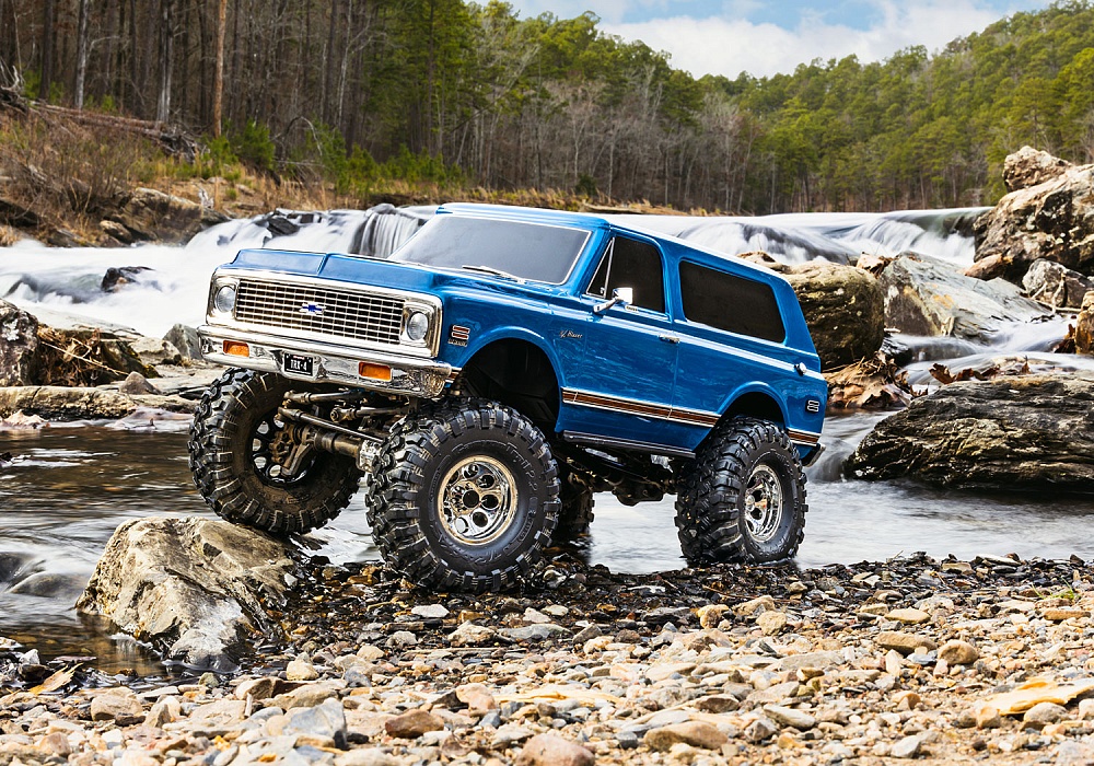 92086-4-TRX4-72-Blazer-High-Trail-Action-Blue-2023
