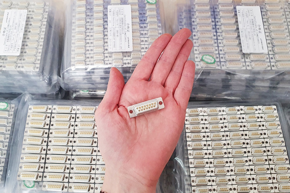 AMS-QJ-DB15-FS_02-original