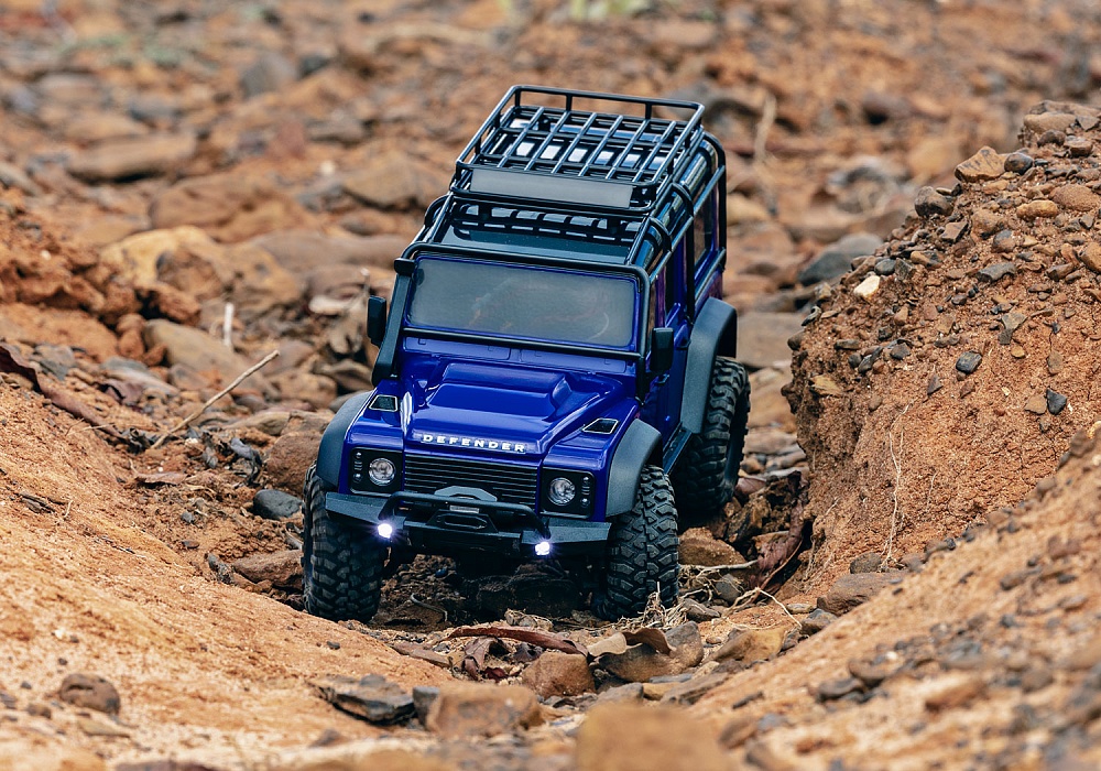97054-1-defender-action-blue-9947