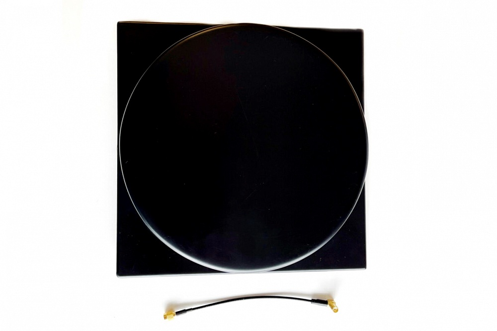 ������ 900��� TrueRC X-AIR 900 (RHCP) 10 dBic