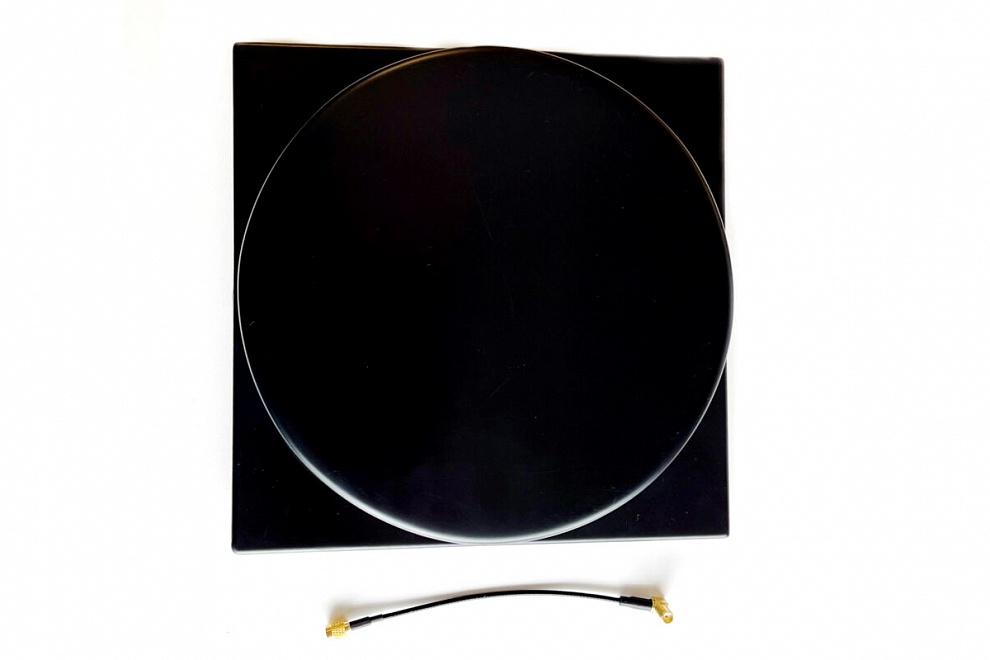 ������ 900��� TrueRC X-AIR 900 (RHCP) 10 dBic