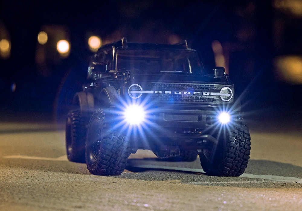 97074-1-trx4m-bronco-black-bumper-lights-0637